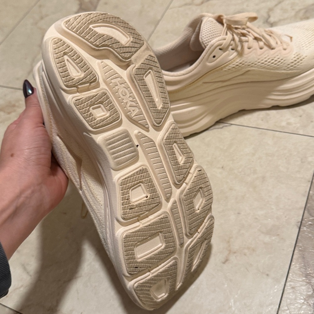 Hoka bondi 9 vanilla shoes - Picture 6 of 6